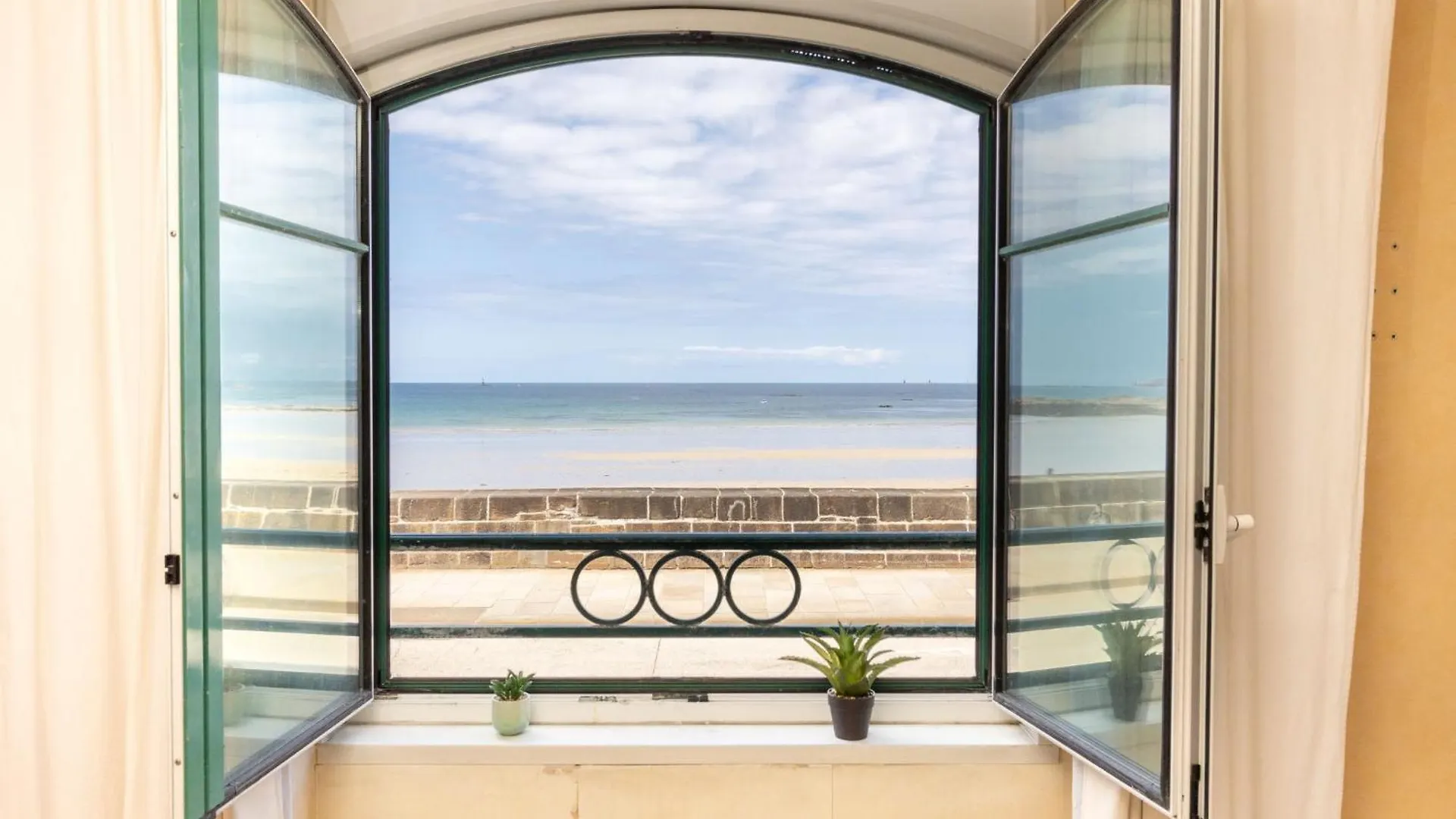 Studio Les Armateurs 3 By Interhome contacts